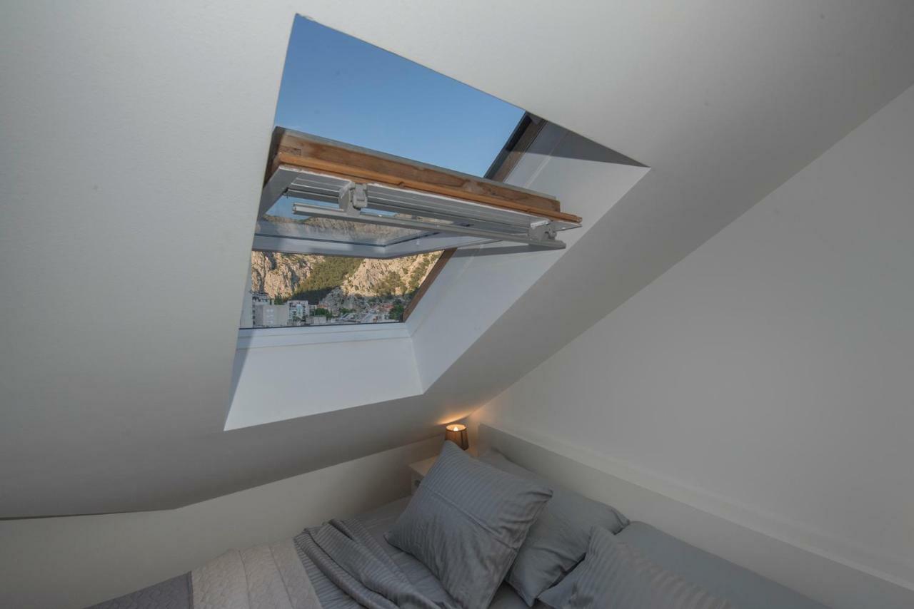 The Roof - Luxury Apartment Omis Bagian luar foto