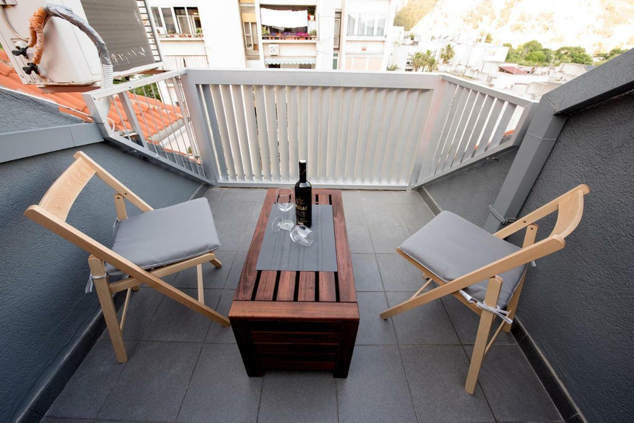 The Roof - Luxury Apartment Omis Bagian luar foto
