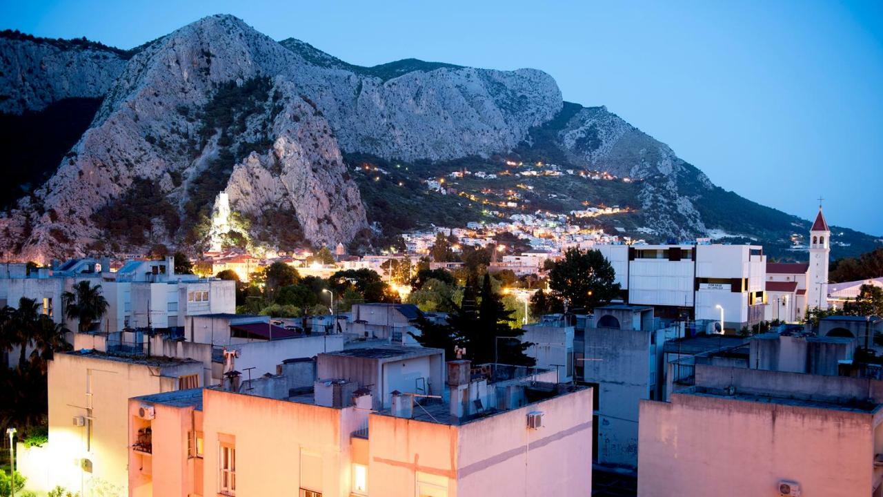 The Roof - Luxury Apartment Omis Bagian luar foto