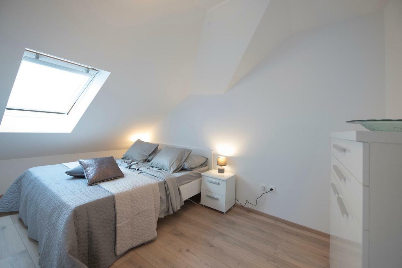The Roof - Luxury Apartment Omis Bagian luar foto
